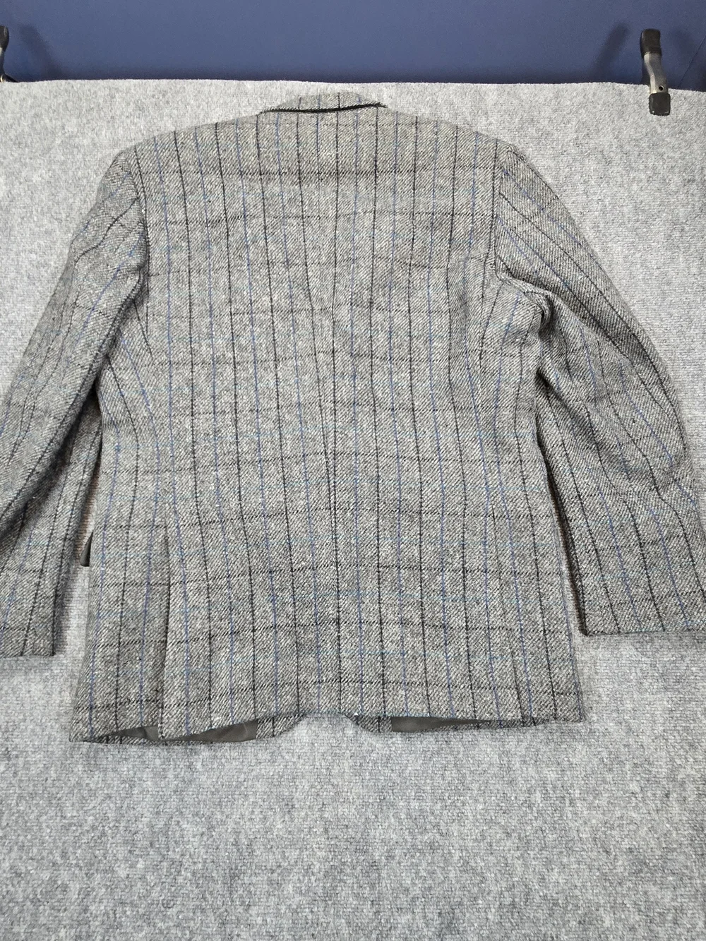 Donegal II Irish Pure New Wool Blazer 44R Gray Blue Windowpane Sport Coat
